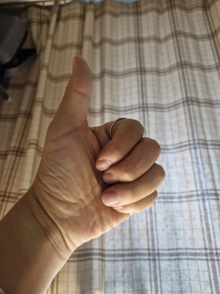 배송 빠릅니다
용량도 넉넉하고가격도 저렴해서 좋습니다
드시던 약이시면 직구 적극 추천드립ㄹ다